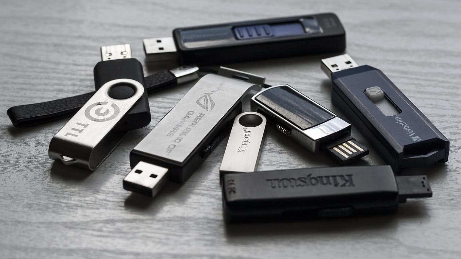 Cara Memperbaiki FD yang Rusak Flashdisk