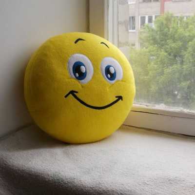 Smile Bantal PP