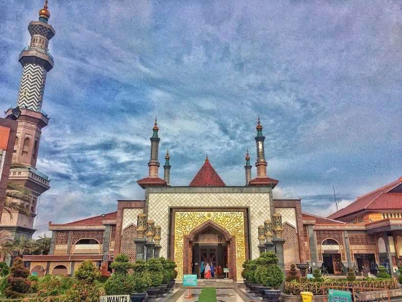 Masjid Raya At Taqwa