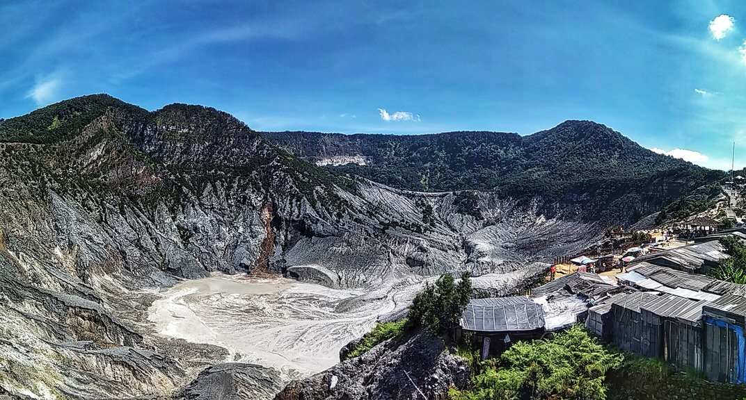 Tangkuban-Perahu